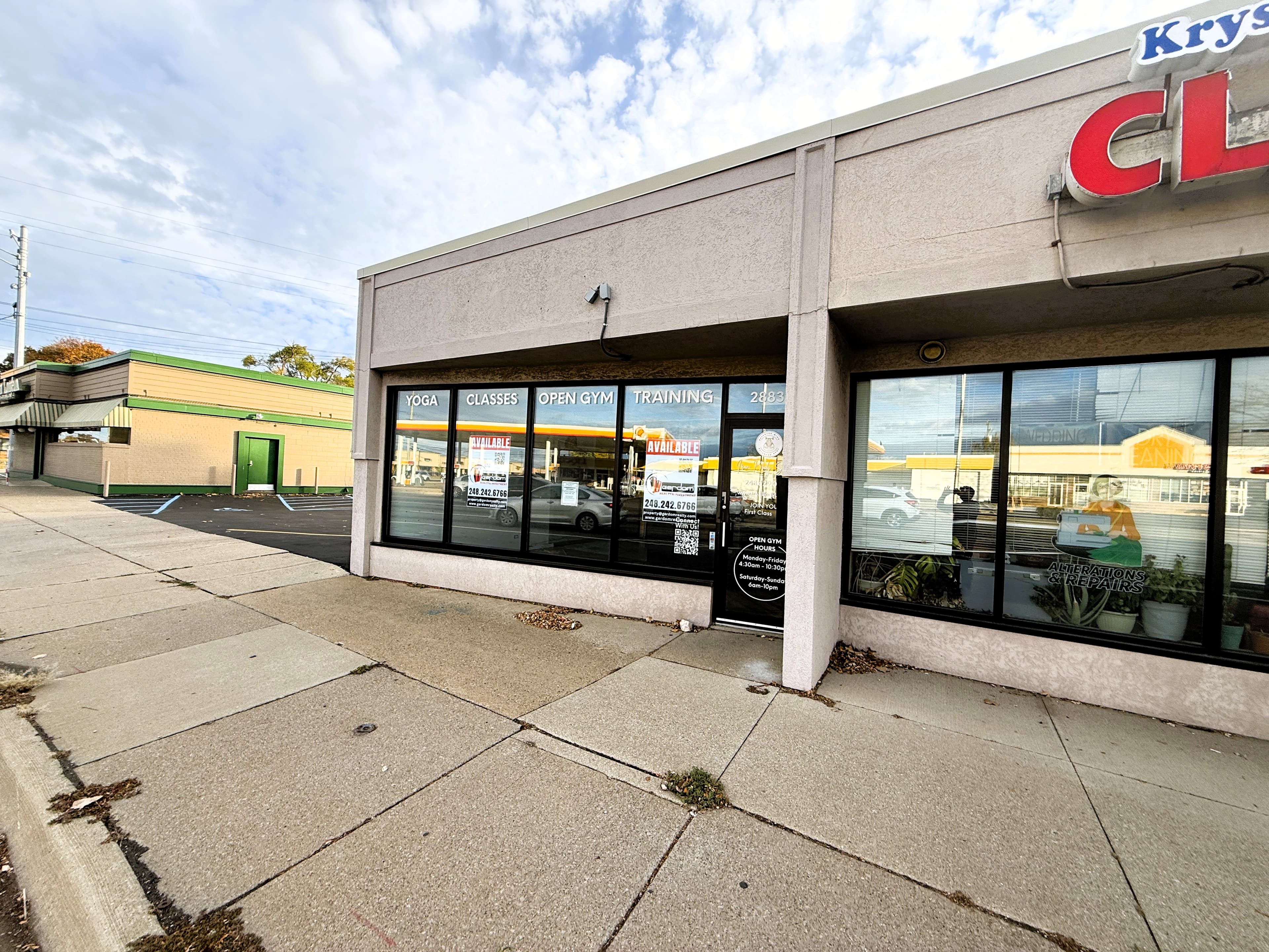 BANKS LAUNDRY SALES AND SERVICE REPAIR LEASES 1,340 SF IN MADISON HEIGHTS