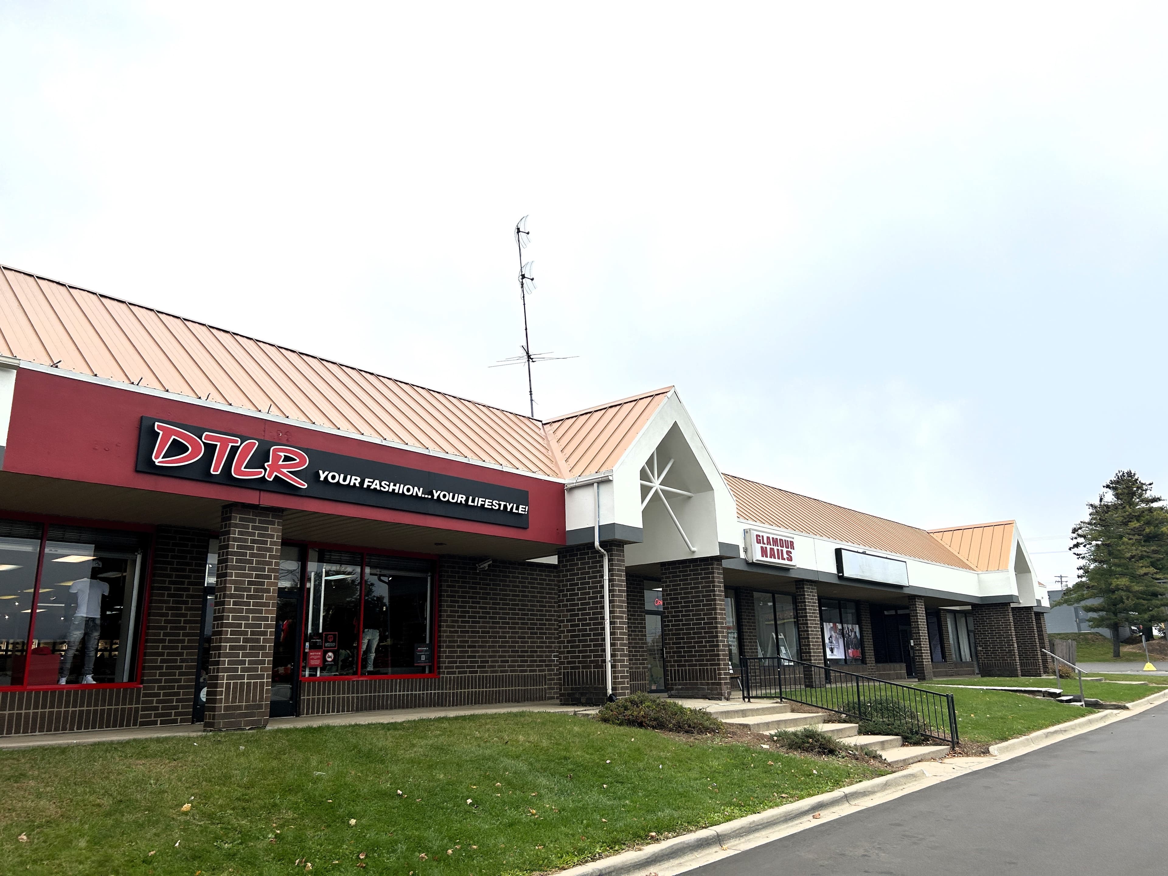 SAPPHIRE BEAUTY SIGNS LEASE FOR 12,500 SF SPACE AT LANSING’S SOUTHWIND PLAZA