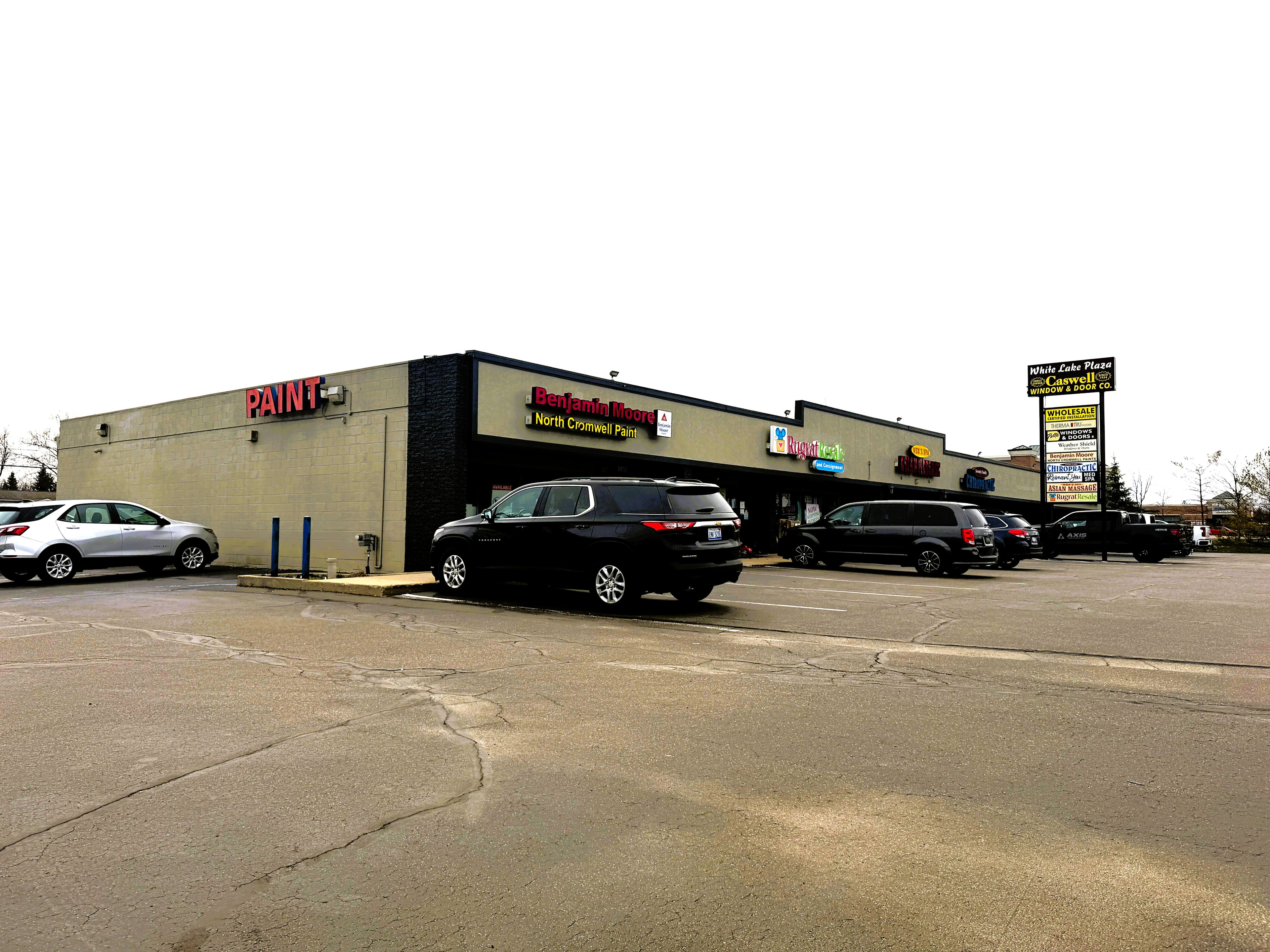 LOCAL HOBBY SHOP LEASES SPACE ON HIGHLAND ROAD IN WHITE LAKE